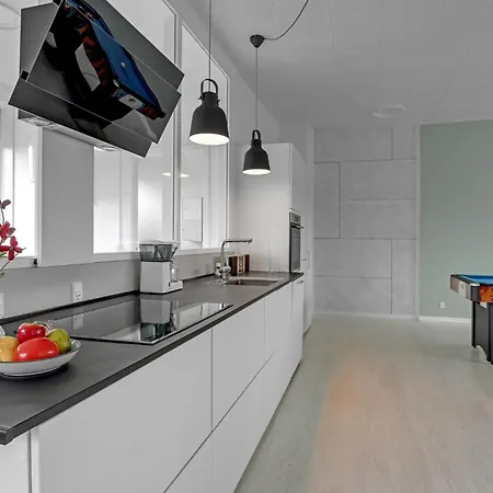 1 Bedroom Lovely In