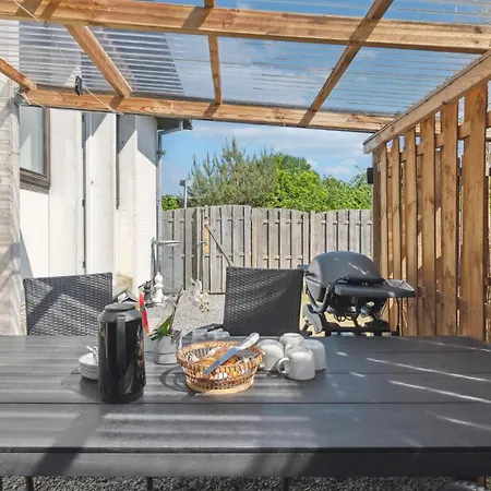 Apartment 1 Bedroom Lovely In